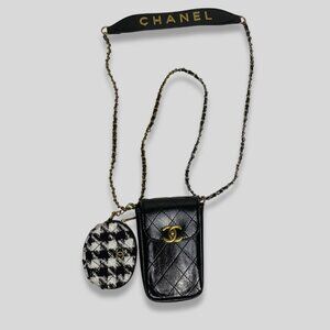 CHANEL BEAUTY Smartphone Shoulder Pouch ＆ Coin Case Rare Exclusive Gift VIP